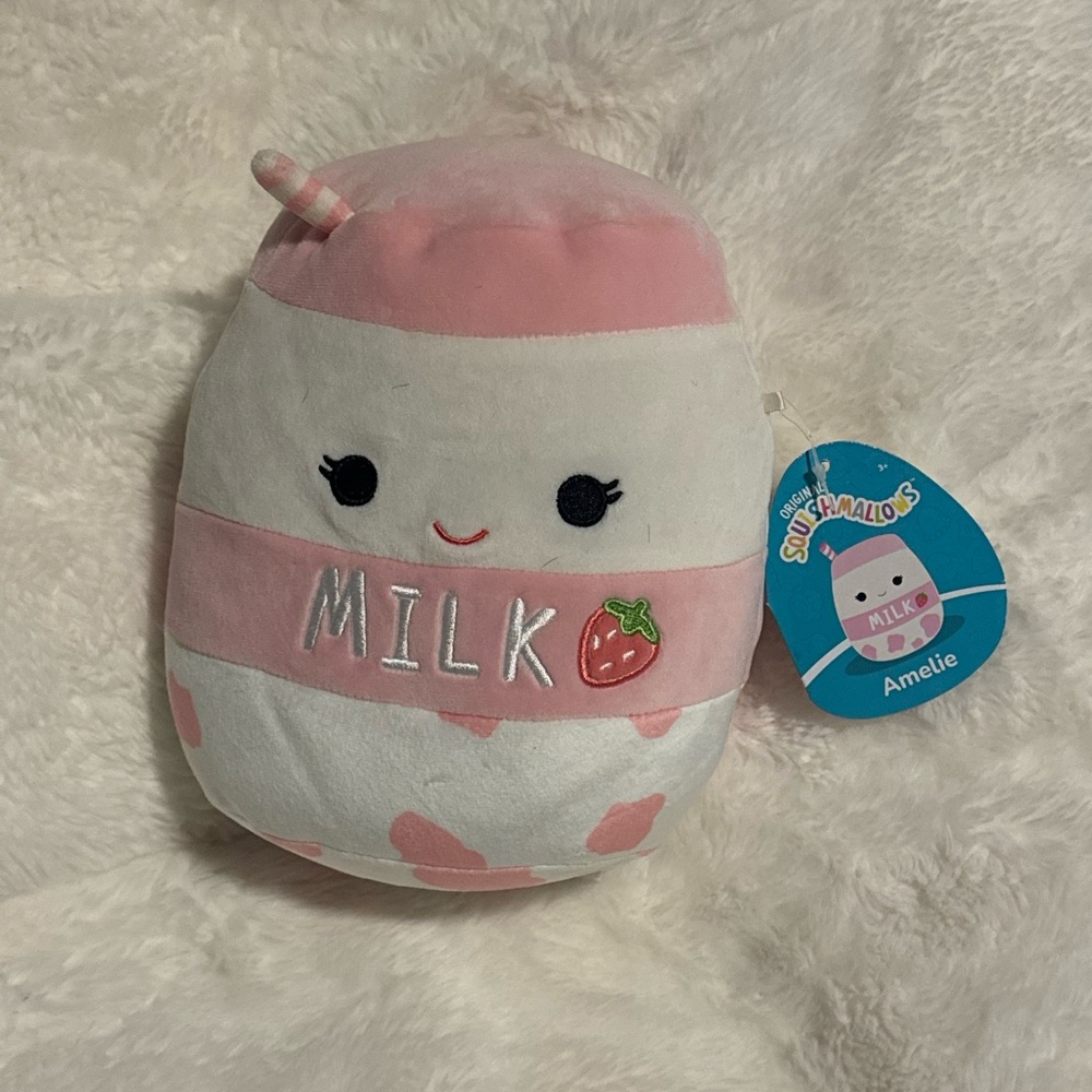 Amelie Squishmallow- 8 inch